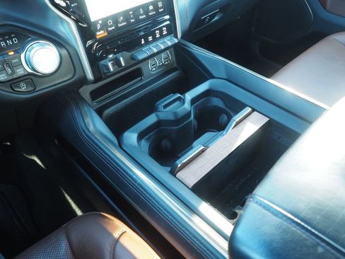 Used 2022 RAM 1500 Limited image 11