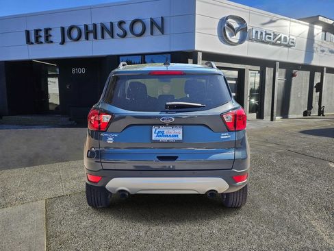 Used 2019 Ford Escape SEL AWD/4WD image 4