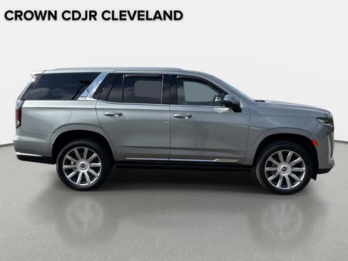 Used 2023 Cadillac Escalade Premium Luxury Platinum w/ LPO, Floor Liner Package AWD/4WD image 4