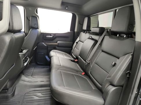 Used 2022 GMC Sierra 1500 SLT w/ SLT Premium Plus Package AWD/4WD image 32