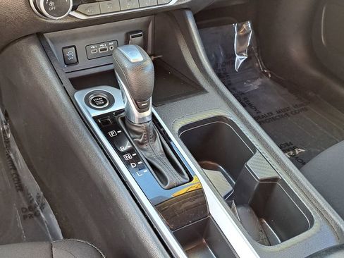 Used 2024 Nissan Sentra SV image 11