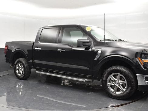 Used 2025 Ford F150 XLT w/ Equipment Group 301A Standard AWD/4WD image 10