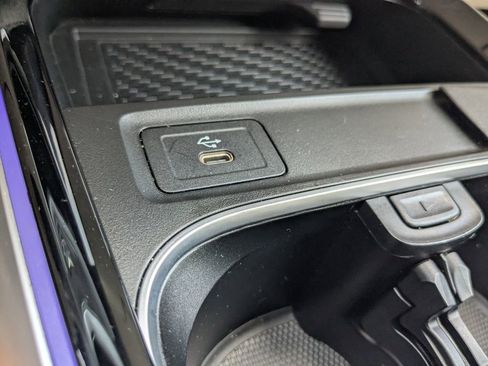 Certified 2025 Mercedes-Benz GLA 250 image 8