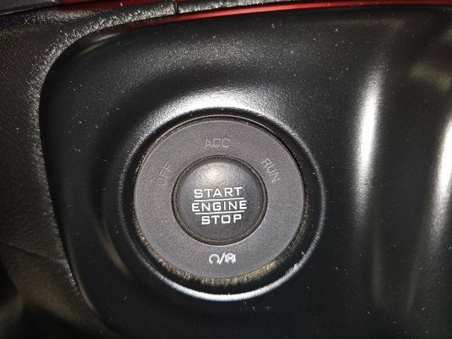 Used 2022 Jeep Gladiator Rubicon w/ Cold Weather Group AWD/4WD image 15