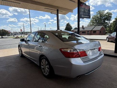 Used 2014 Honda Accord Touring image 6