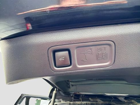 Used 2024 Ford Expedition Limited AWD/4WD image 21