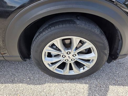 Used 2021 Ford Explorer XLT w/ Equipment Group 202A RWD image 16