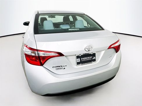 Used 2015 Toyota Corolla LE image 6