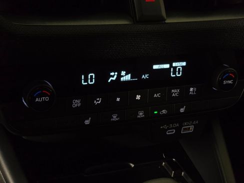 New 2026 Subaru Outback Limited AWD/4WD image 16