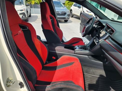 Used 2019 Honda Civic Type R image 23