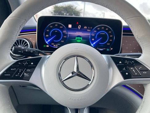 Used 2025 Mercedes-Benz EQE 350+ SUV image 18