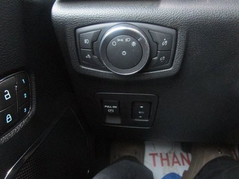 Used 2020 Ford F150 Lariat w/ Equipment Group 502A Luxury image 12