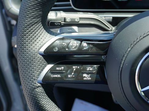 New 2026 Mercedes-Benz GLS 450 4MATIC image 24