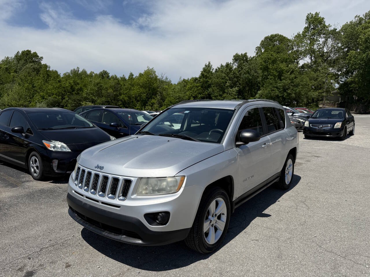 Used 2012 Jeep Compass Sport FWD image 2