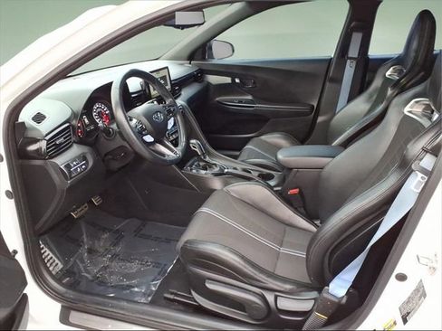 Used 2022 Hyundai Veloster N image 11