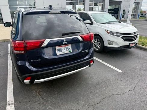 Used 2017 Mitsubishi Outlander SE AWD/4WD image 14