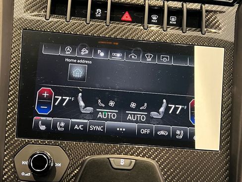 Used 2024 Lamborghini Urus Performante image 24