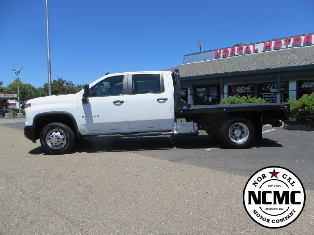Used 2025 Chevrolet Silverado 3500 W/T AWD/4WD image 2