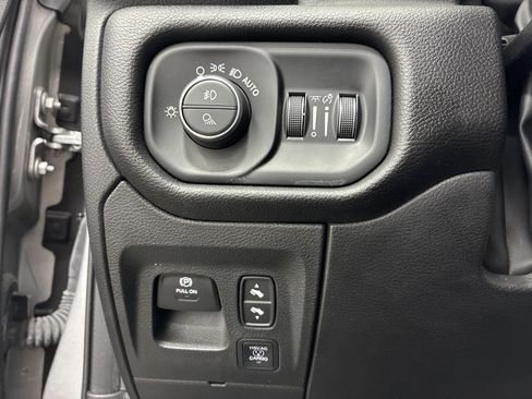 Certified 2025 RAM 1500 Big Horn AWD/4WD image 23