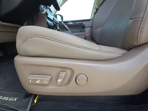 Used 2023 Lexus GX 460 Premium AWD/4WD image 20