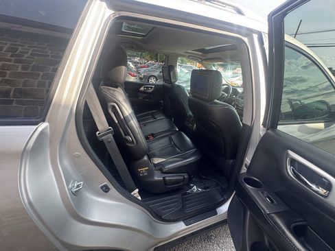 Used 2015 Nissan Pathfinder Platinum w/ Cargo Package FWD image 25