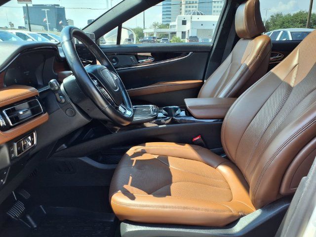 Certified 2022 Lincoln Nautilus Reserve w/ Luxury Package FWD image 4