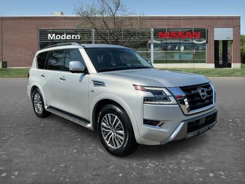 Used 2022 Nissan Armada SL RWD image 5