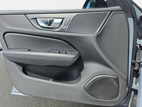 Used 2024 Volvo S60 B5 Plus image 26