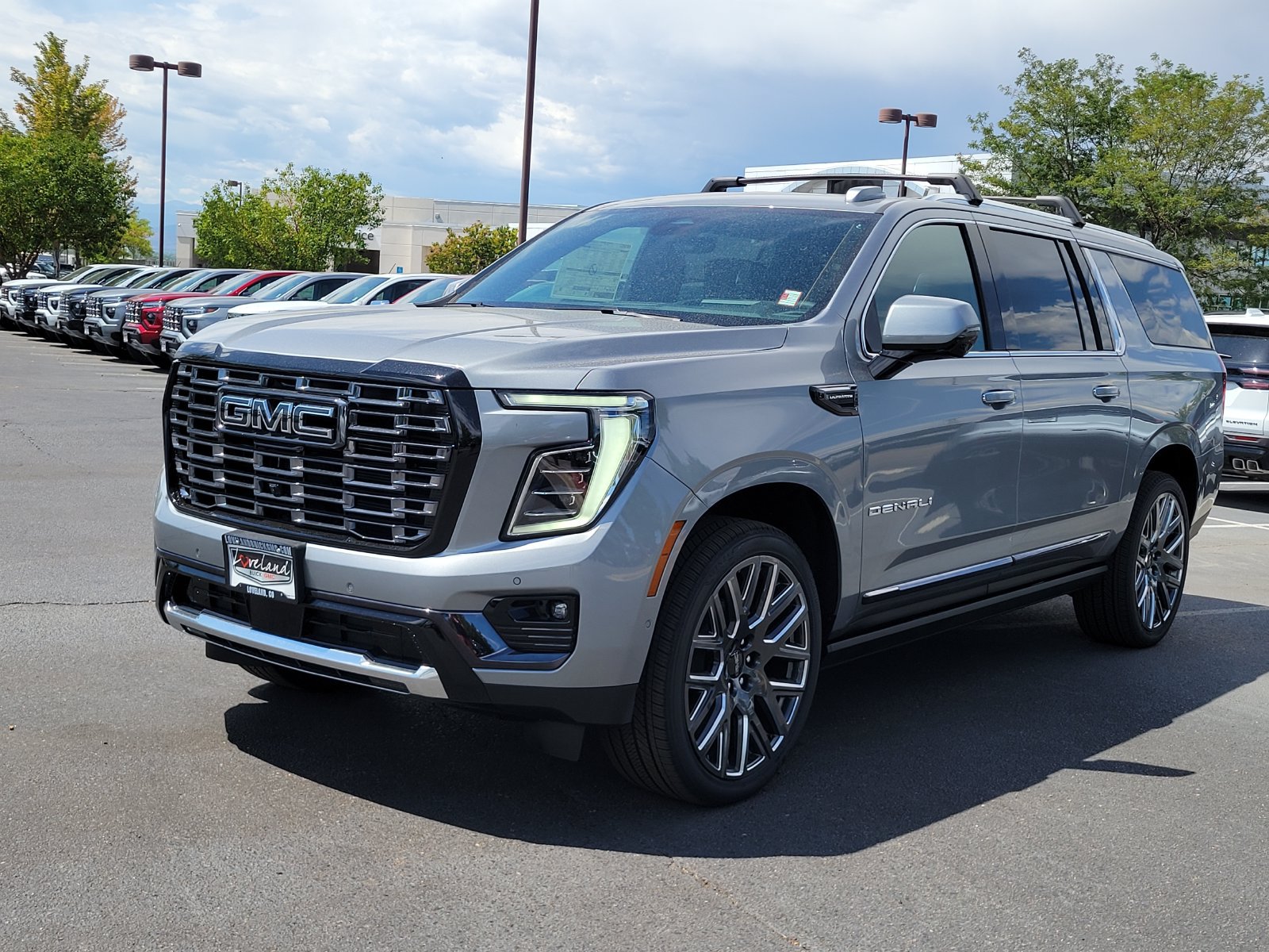 New 2026 GMC Yukon XL Denali Ultimate AWD/4WD image 4
