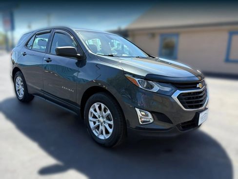 Used 2019 Chevrolet Equinox LS image 9