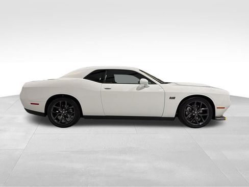 Used 2023 Dodge Challenger R/T w/ Blacktop Package image 5