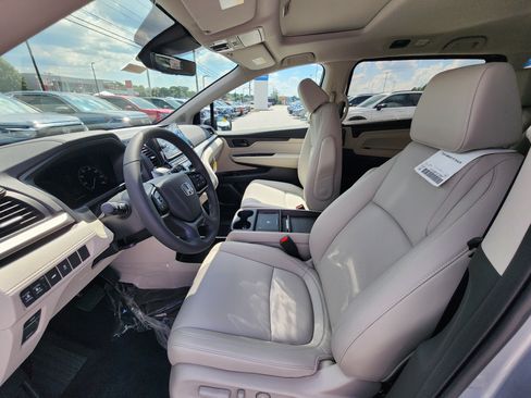 New 2026 Honda Odyssey EX-L image 11