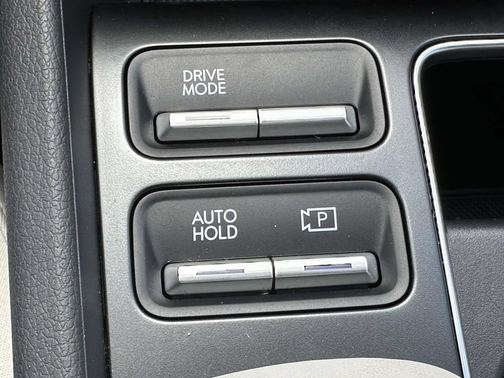 Certified 2025 Hyundai Sonata SEL FWD image 23