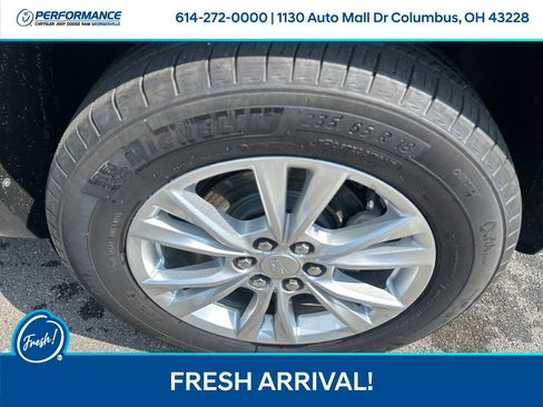 Used 2025 Cadillac XT5 Luxury AWD/4WD image 11