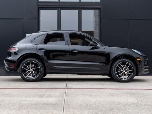 New 2026 Porsche Macan image 12