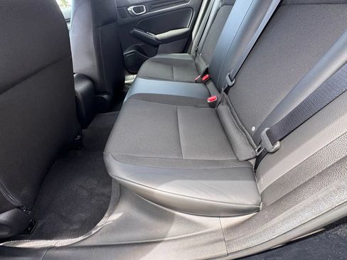 Used 2023 Honda Civic Sport image 29