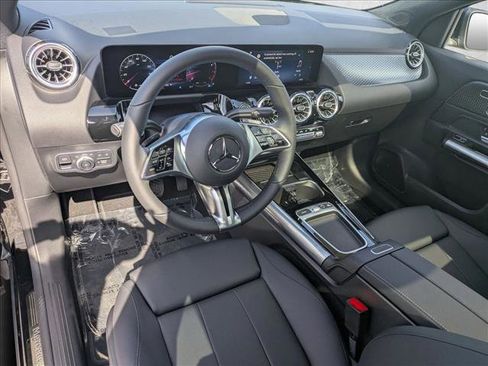 Certified 2026 Mercedes-Benz GLA 250 4MATIC image 10