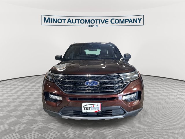 Used 2020 Ford Explorer XLT w/ Equipment Group 202A AWD/4WD image 3