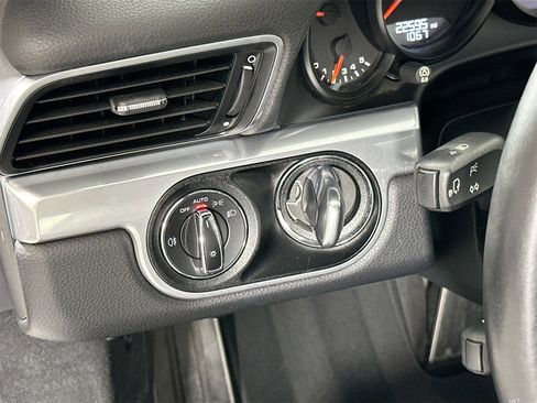 Certified 2017 Porsche 911 Carrera 4S image 29