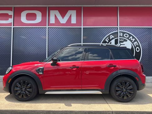 Used 2024 MINI Cooper Countryman S w/ Premium Package FWD image 17