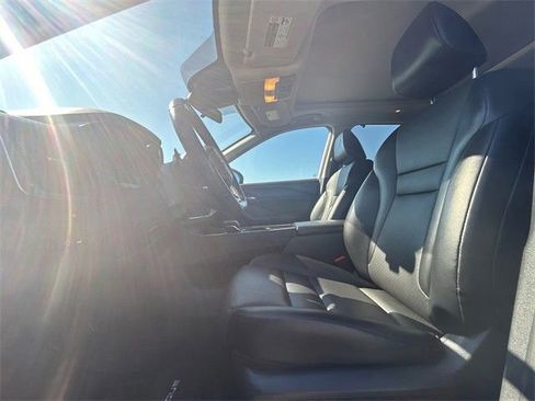 Used 2023 Nissan Rogue SV w/ SV Premium B Package image 11