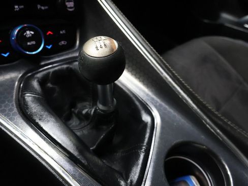 Used 2016 Dodge Challenger R/T Scat Pack w/ Leather Interior Group image 24