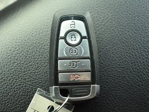 Used 2021 Ford Expedition Limited image 39