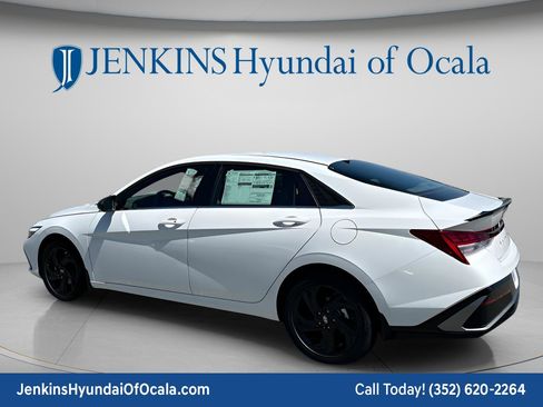 New 2026 Hyundai Elantra SEL Sport Premium FWD image 9