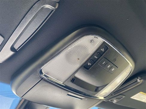 Used 2022 Dodge Charger R/T w/ Blacktop Package image 64