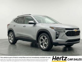 Used 2025 Chevrolet Trax LT FWD video 1