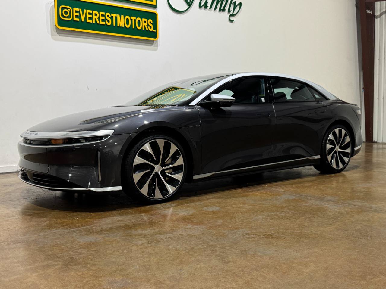 Used 2022 Lucid Air Grand Touring AWD/4WD image 3