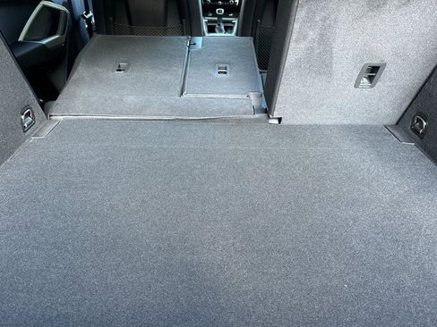 New 2025 Audi Q3 2.0T Premium image 14