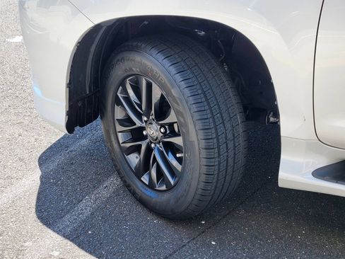 Used 2023 Lexus GX 460 Premium w/ Premium Plus Package AWD/4WD image 33