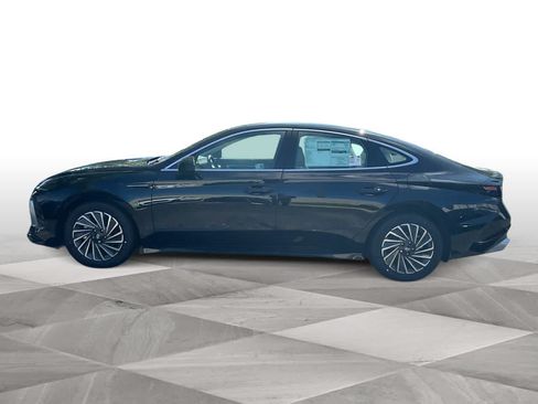 Used 2025 Hyundai Sonata SEL FWD image 5